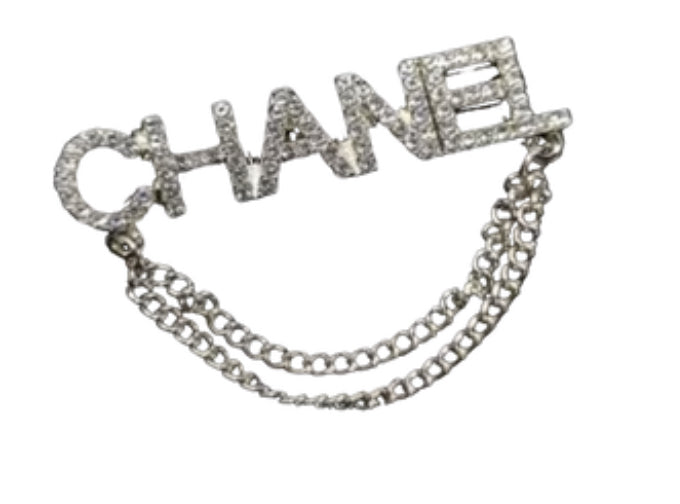 Pins Luxe Métal – Un style élégant pour vos Classic