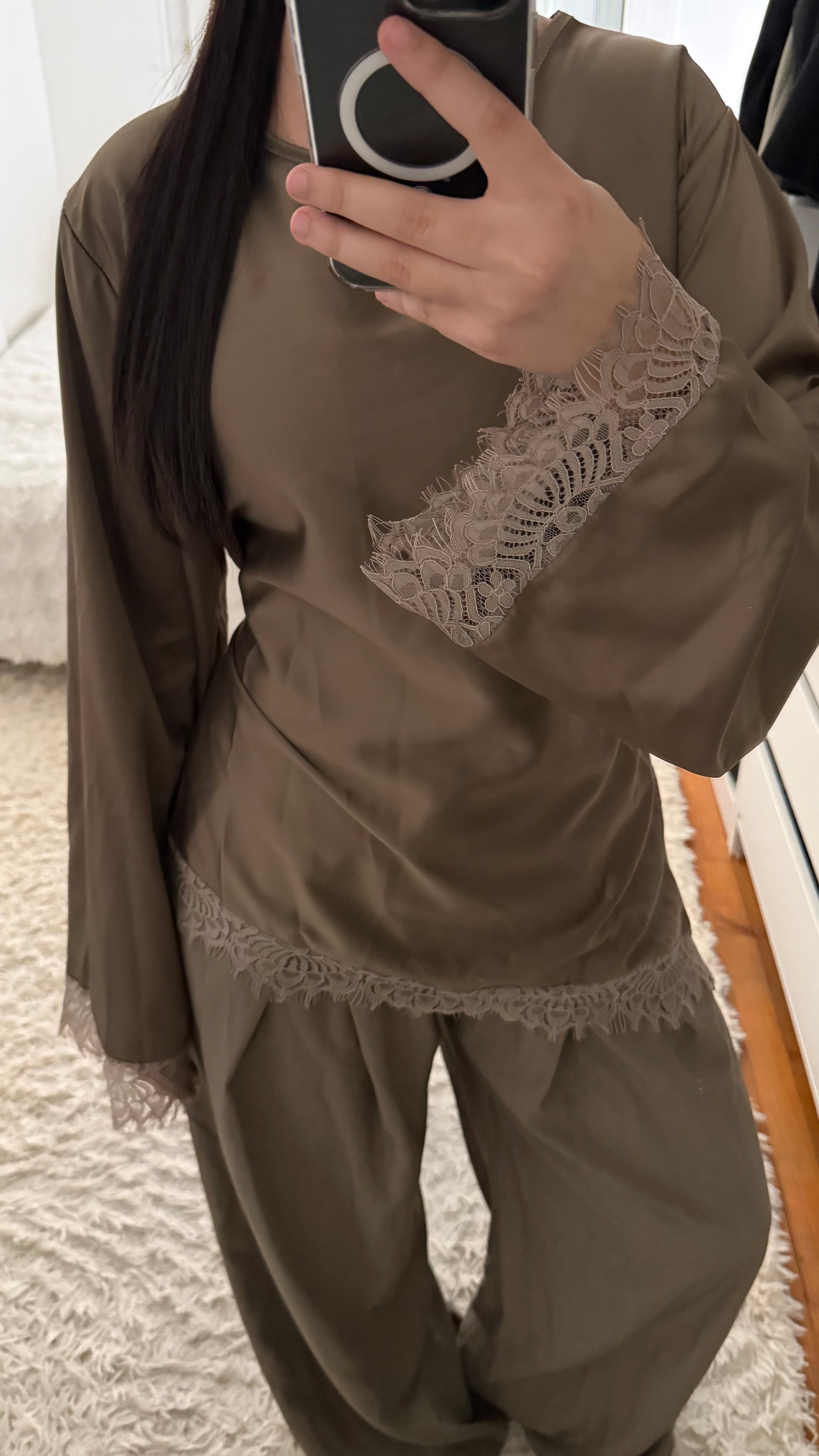 Haut fluide dentelle Marron | new collection