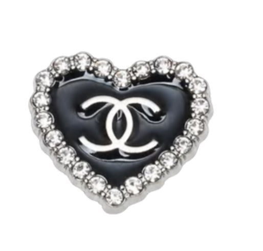 Pins Luxe Métal – Un style élégant pour vos Classic