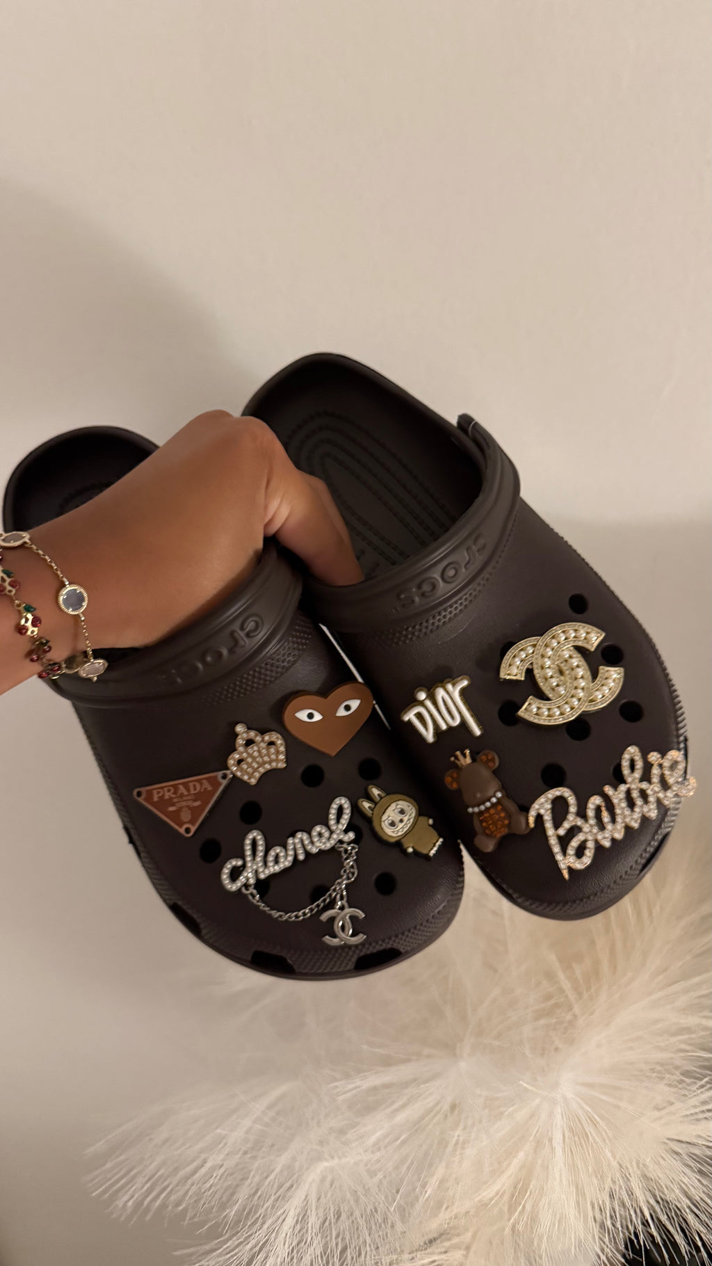 Crocs de luxe personnalisées  – Charms & Strass